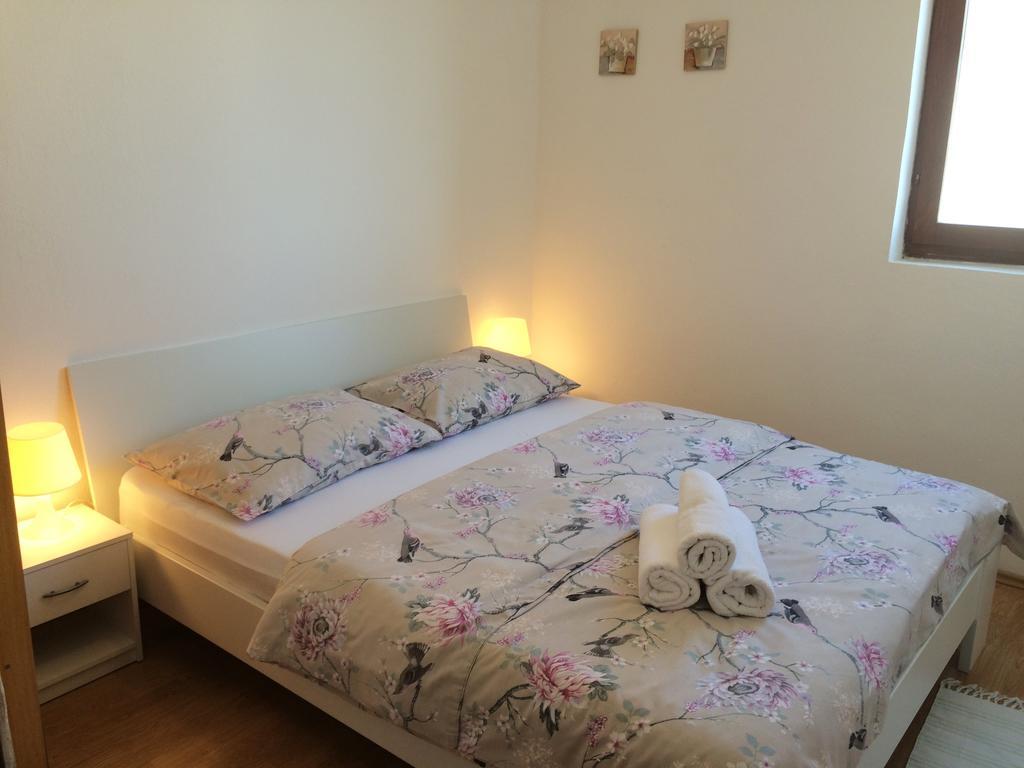 Apartments Parac بيتريتْشاني المظهر الخارجي الصورة